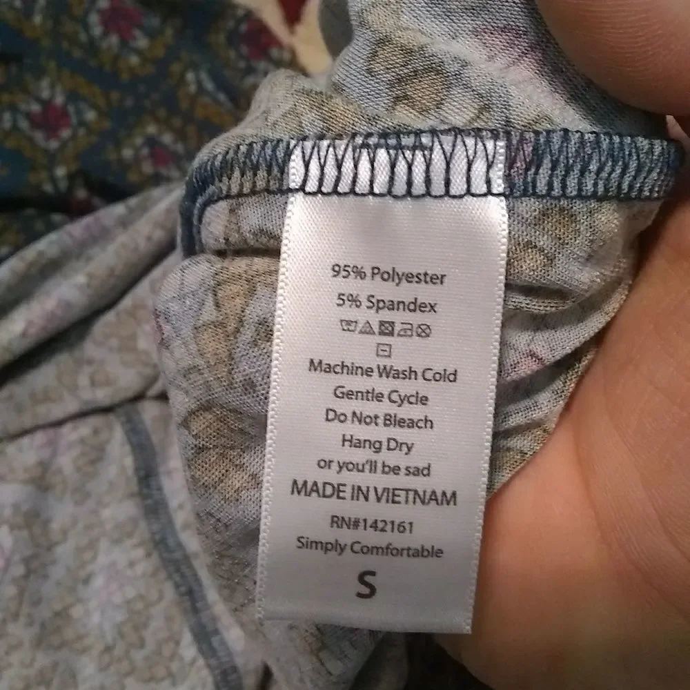Bnwt lularoe small Carly